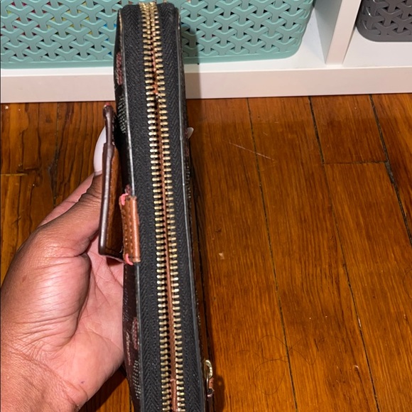 Fossil Wallet & Card Holder - Picture 10 of 10